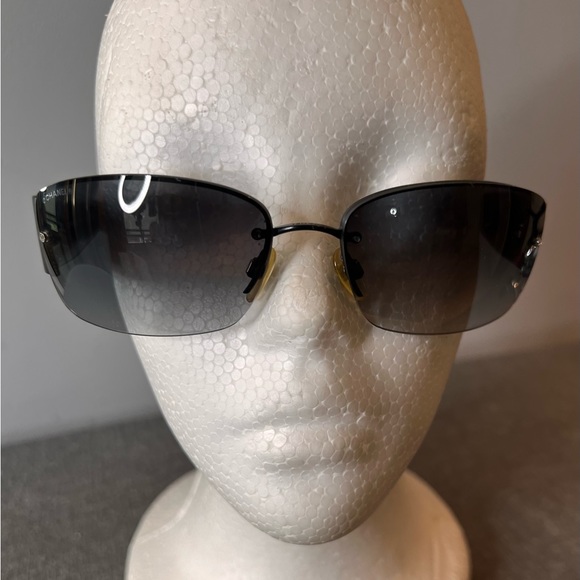 CHANEL 4117-B Vintage Rimless Sunglasses Black w/ Swarovski Crystal CC Logo - Picture 2 of 16